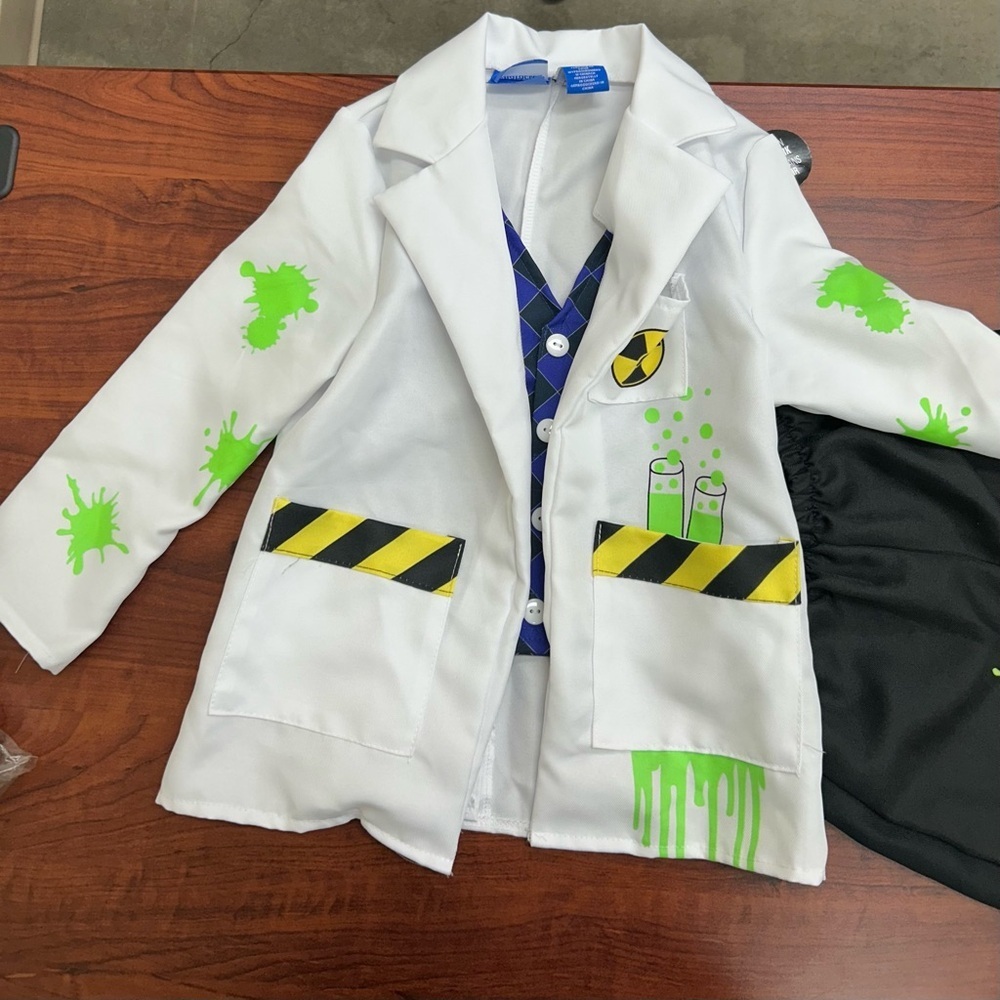 NEW Kids Scientist Halloween Costume Costume with Green Splatter Design Size:XS - Picture 3 of 5
